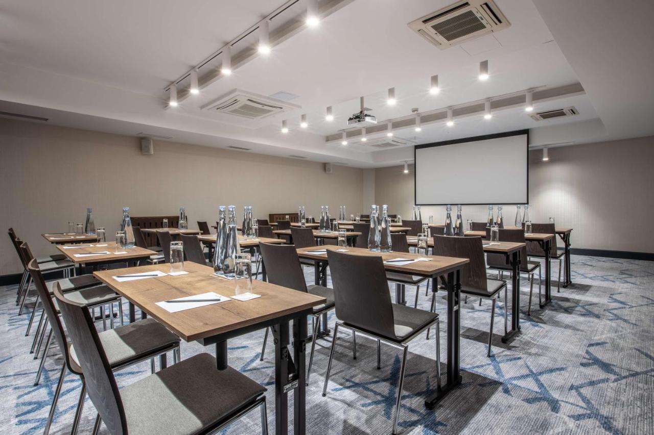 Radisson Blu Hotel Praga Esterno foto Meeting room